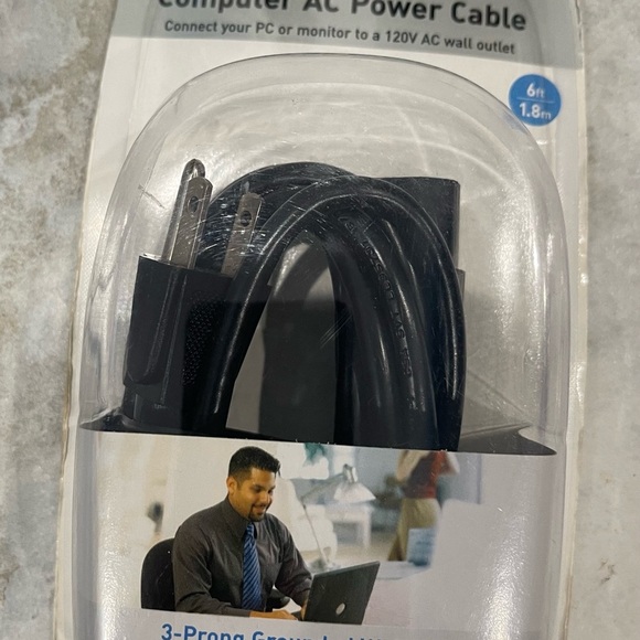 Belkin Black USB-C to Lightning Cable for Fast Charging - Picture 2 of 9